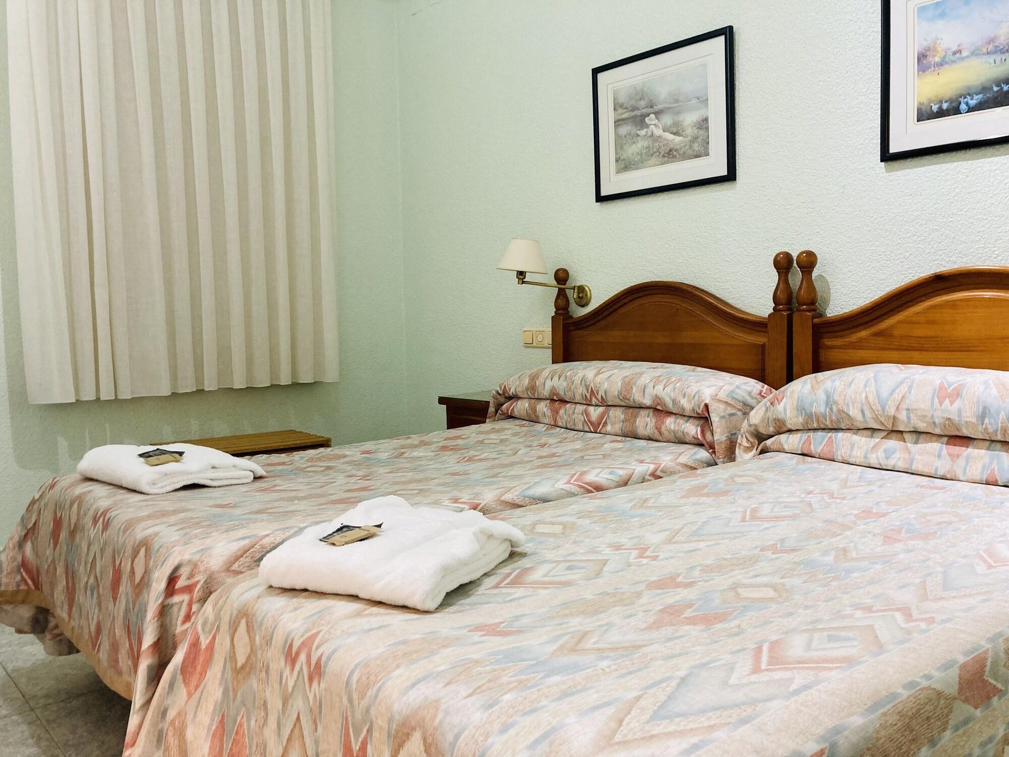 Hotel Dl Urban Кастельон-де-ла-Плана Экстерьер фото
