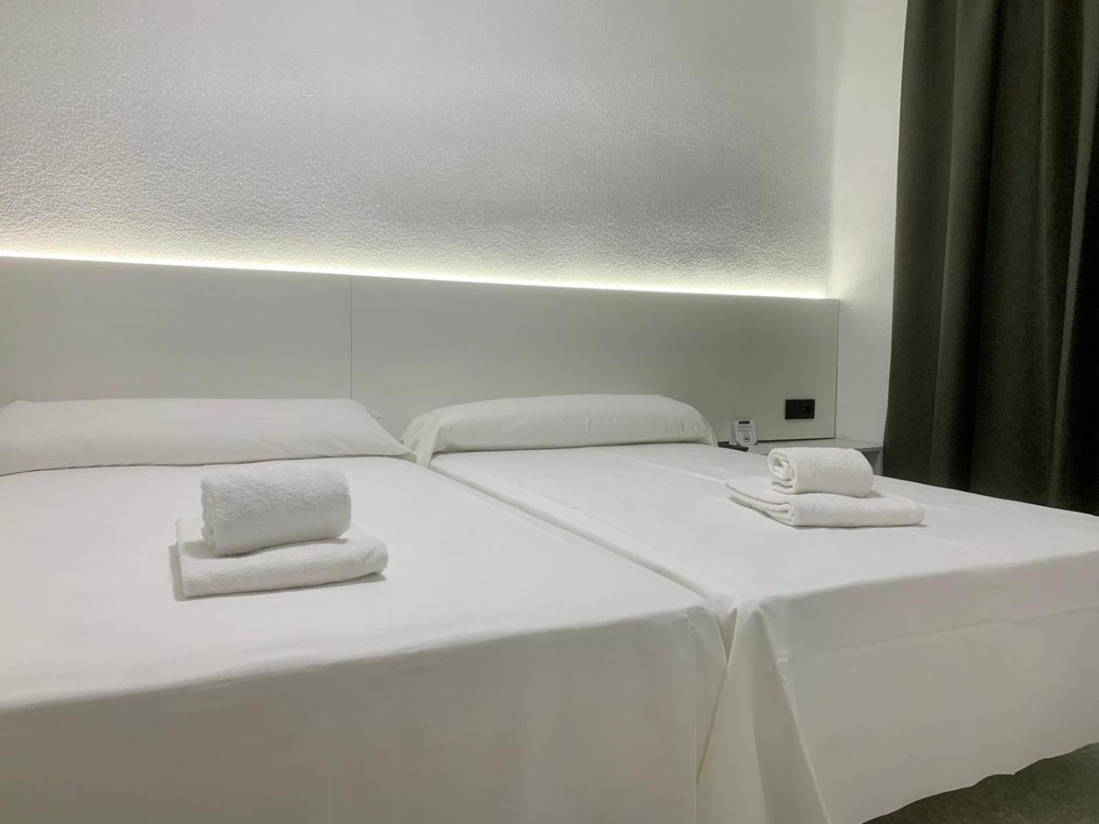 Hotel Dl Urban Кастельон-де-ла-Плана Экстерьер фото