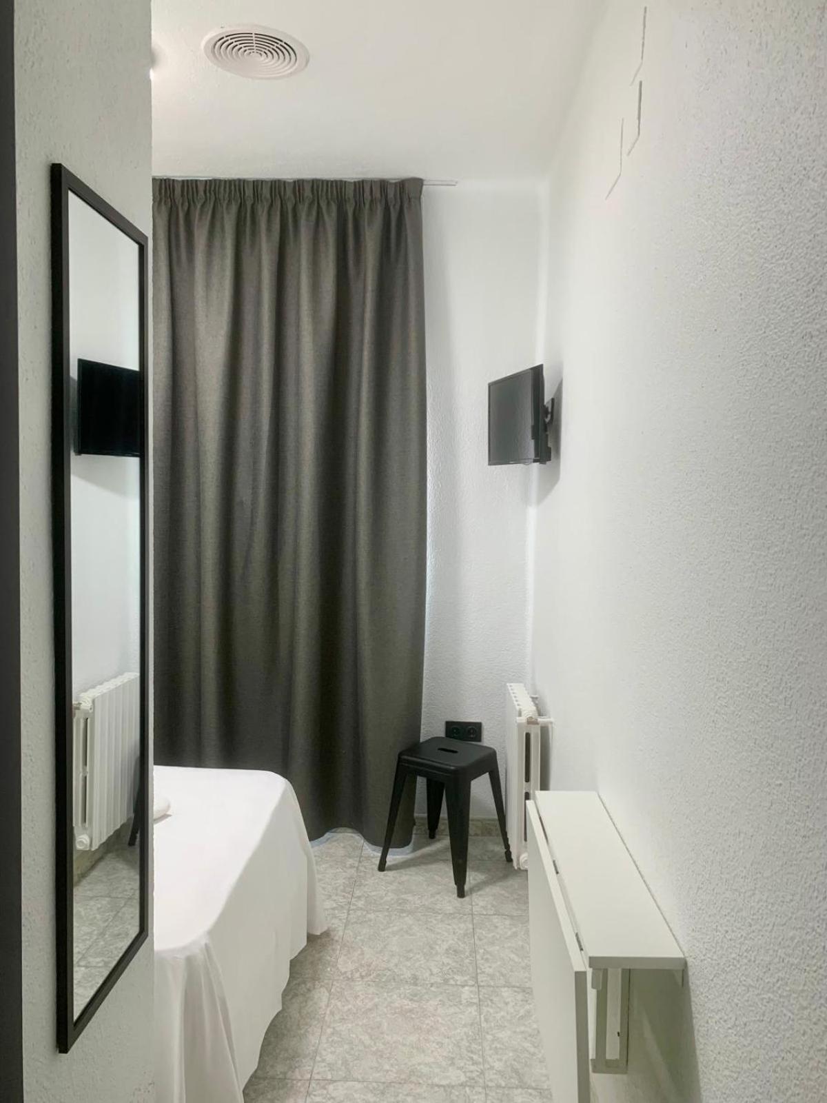 Hotel Dl Urban Кастельон-де-ла-Плана Экстерьер фото