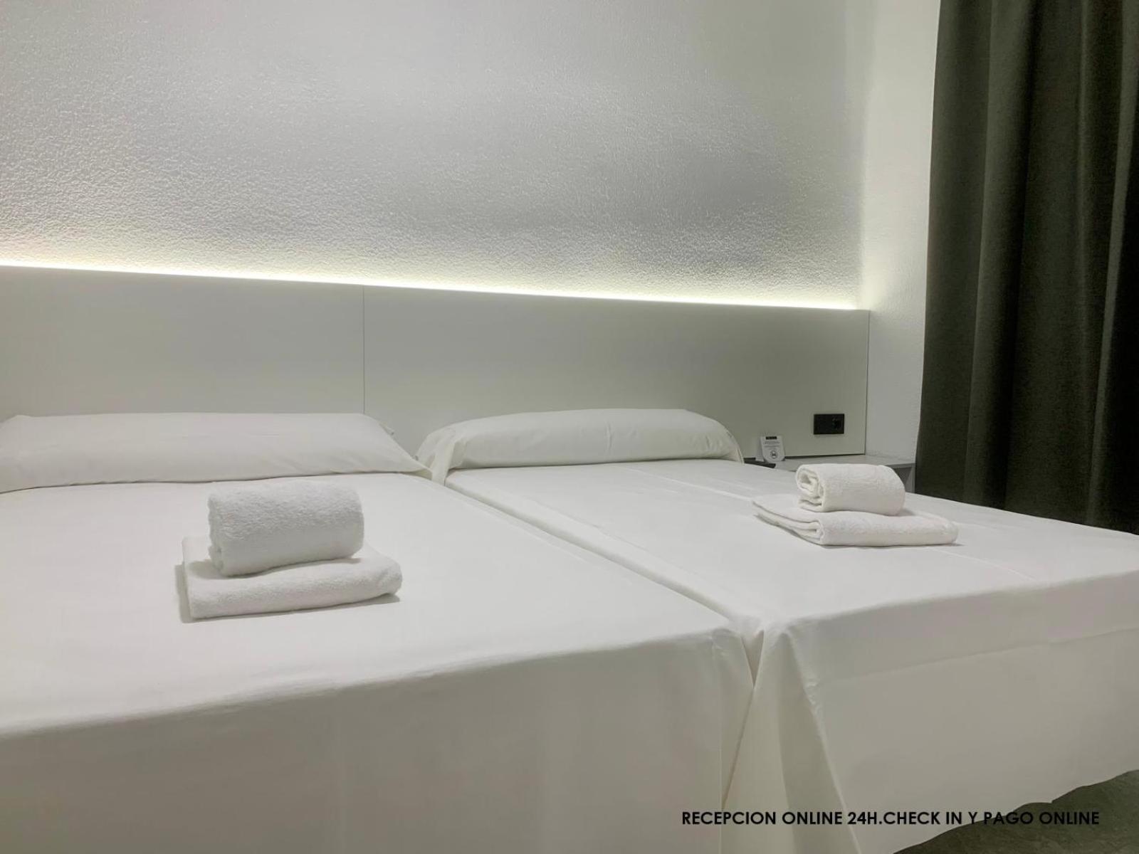 Hotel Dl Urban Кастельон-де-ла-Плана Экстерьер фото