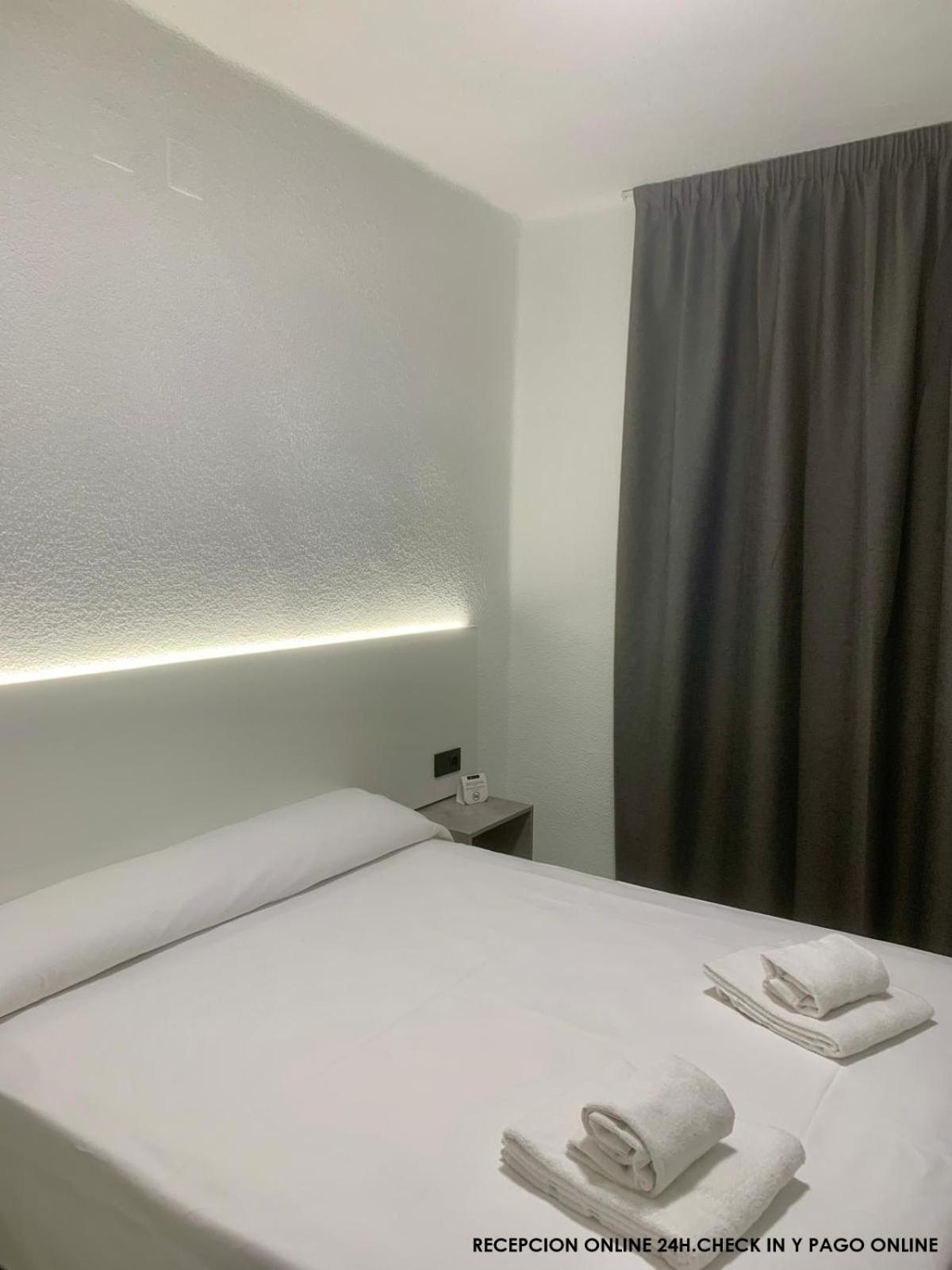 Hotel Dl Urban Кастельон-де-ла-Плана Экстерьер фото
